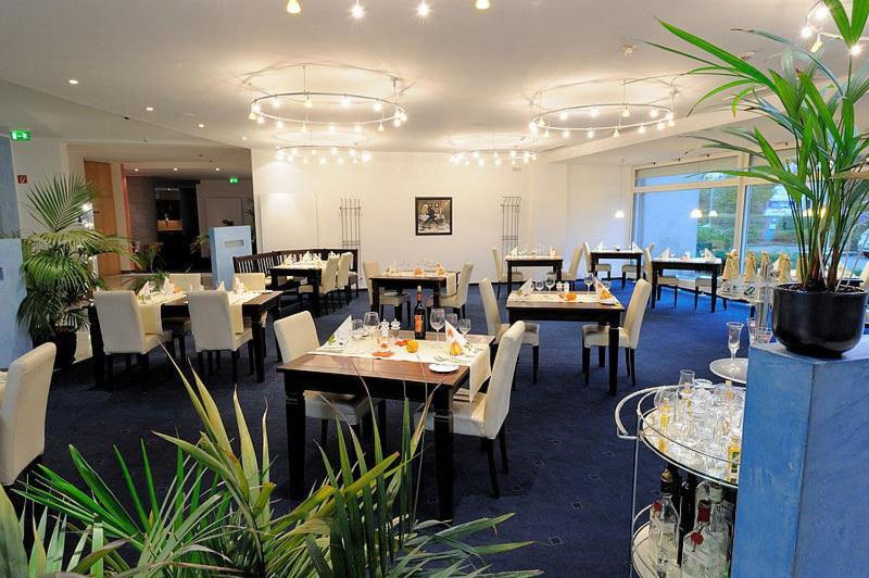 Euro Park Hotel Hennef Hennef  Εστιατόριο φωτογραφία